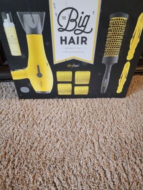 DryBar New In Box The BIG HAIR BLOW OUT KIT Buttercup Blow Dryer Pint Clips